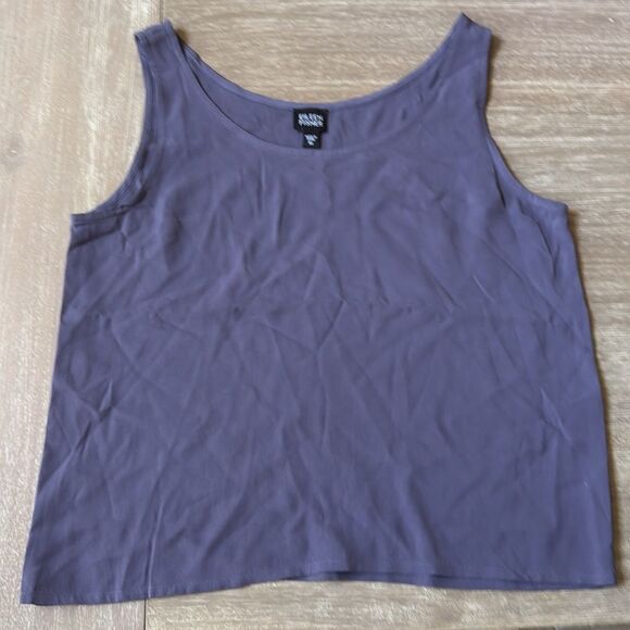 Eileen Fisher
Stretch Silk Jersey Scoop Neck Sleeveless Tank M NWOT - Picture 4 of 6